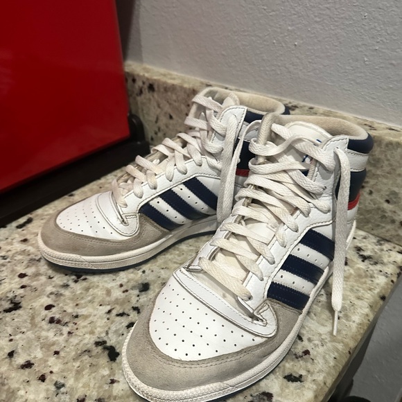 Adidas Top Ten Hi 40th Anniversary men’s shoes - Picture 2 of 8